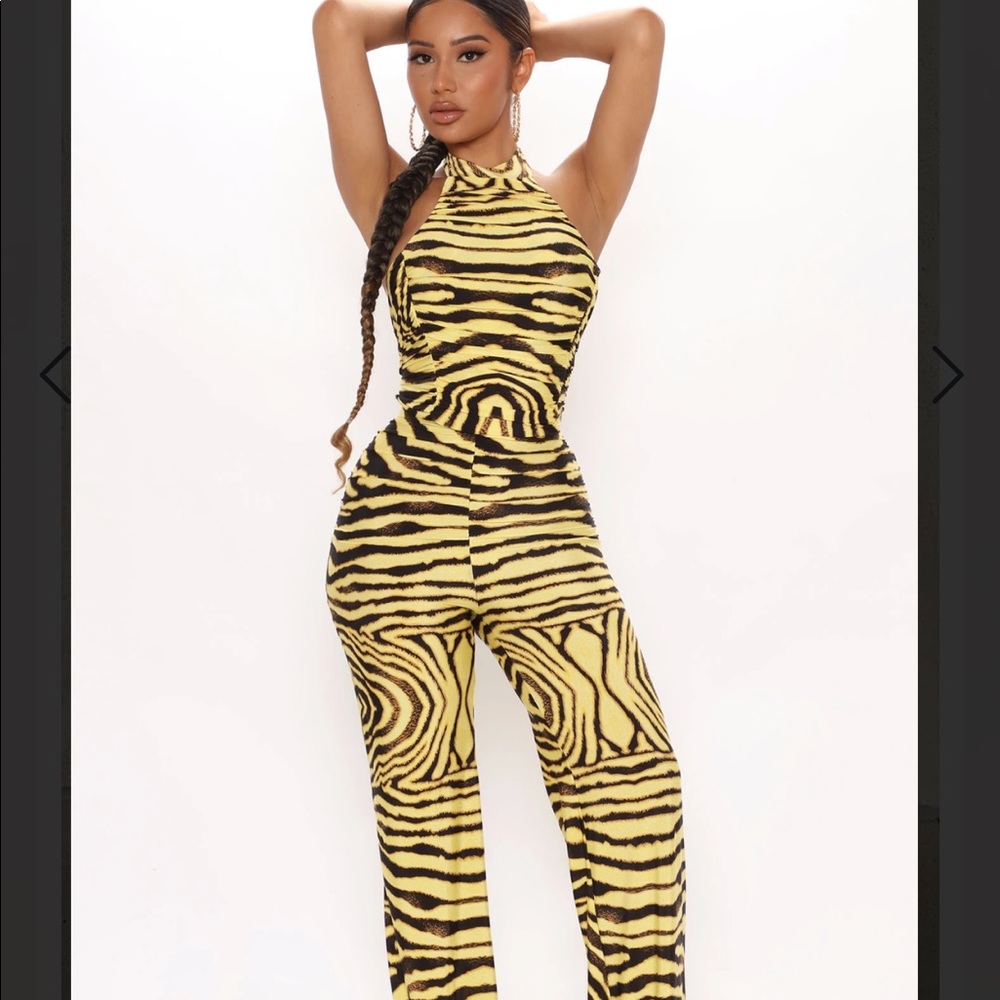 Spice it up Zebra pants set
